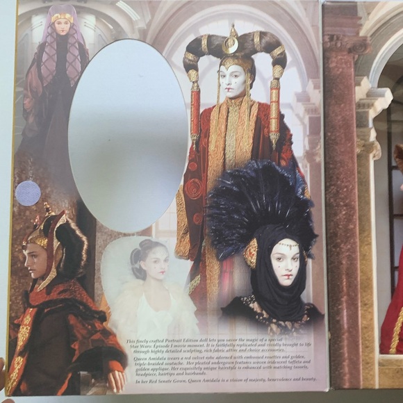 Star Wars 1999 Queen Amidala Red Senate Gown - Picture 3 of 9